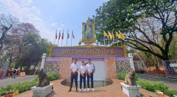 Sinh viên Viện Nuôi trồng Thủy sản, Trường Đại học Nha Trang, tham gia chương trình trao đổi sinh viên tại Thái Lan