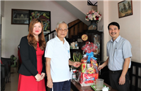 Thăm và chúc mừng năm mới các nguyên lãnh đạo Trường ĐH Nha Trang