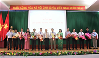 Tổ chức Hội nghị đối thoại giữa Hiệu trưởng với Viên chức, người lao động và công bố các quyết định khen thưởng, bổ nhiệm nhân sự