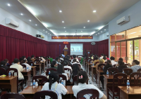 Sinh viên Trường Đại học Nha Trang giao lưu trực tuyến với Trường Kinh doanh quốc tế Gitarattan (Ấn Độ)