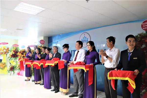 Khánh thành phòng thực hành Ngân hàng NTU Bank