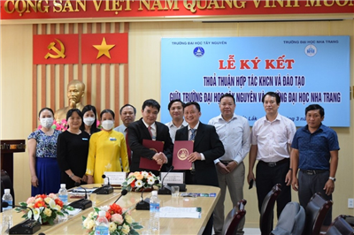 Trường ĐH Nha Trang ký kết thỏa thuận hợp tác với Trường ĐH Tây Nguyên