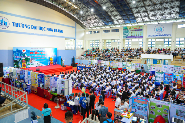 Khai mạc Cuộc thi Khoa học kỹ thuật cấp tỉnh dành cho học sinh trung học Khánh Hòa năm học 2025–2026