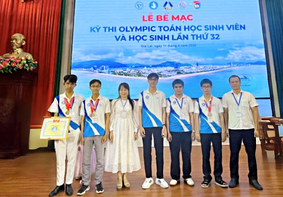 Thành công lớn với 4 huy chương tại Olympic Toán học sinh viên toàn quốc lần thứ 32