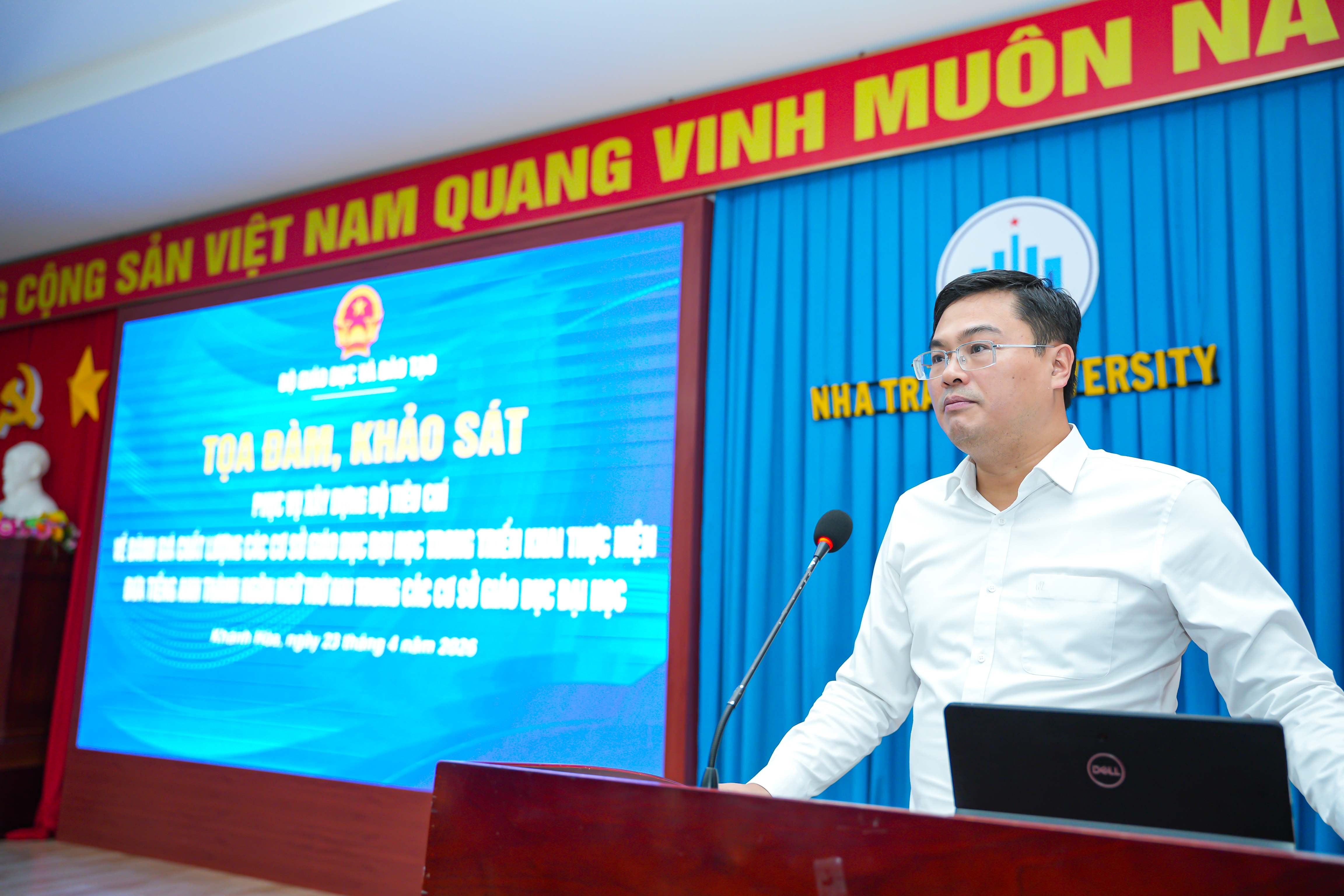 Tọa đàm, khảo sát xây dựng bộ tiêu chí đưa tiếng Anh thành ngôn ngữ thứ hai trong cơ sở giáo dục đại học