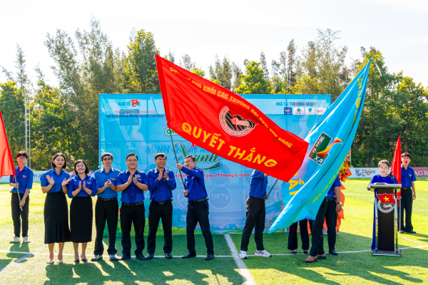 Hơn 500 sinh viên ra quân Chiến dịch Mùa hè xanh Cụm thi đua Khối các trường đại học, cao đẳng tỉnh Khánh Hòa năm 2026