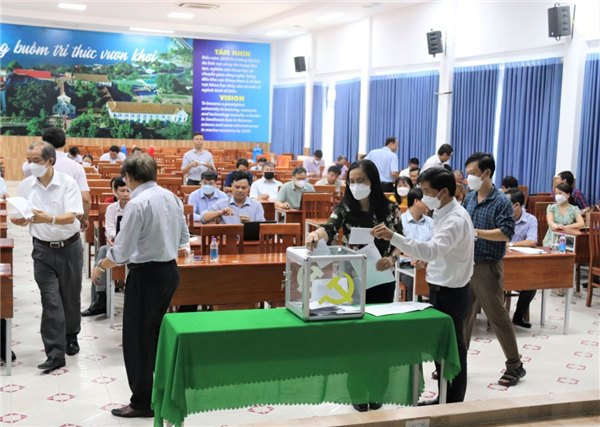 Hội nghị lấy ý kiến giới thiệu quy hoạch nhân sự Đảng bộ Trường ĐH Nha Trang nhiệm kỳ 2025-2030