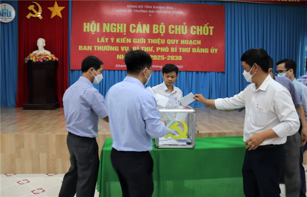 Hội nghị lấy ý kiến giới thiệu quy hoạch nhân sự Đảng bộ Trường ĐH Nha Trang nhiệm kỳ 2025-2030