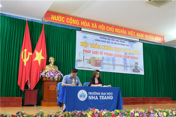 Hội thảo khoa học “Pháp luật về phòng chống tham nhũng”