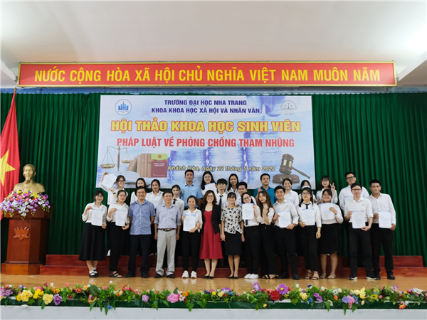 Hội thảo khoa học “Pháp luật về phòng chống tham nhũng”