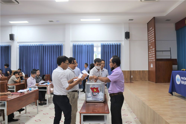 Lấy ý kiến nhân sự bổ nhiệm chức danh Phó Hiệu trưởng Trường ĐH Nha Trang, nhiệm kỳ 2020-2025