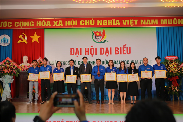 Đại hội Đại biểu Đoàn TNCS Hồ Chí Minh trường Đại học Nha Trang lần thứ XXVII, nhiệm kỳ 2022-2024 thành công tốt đẹp