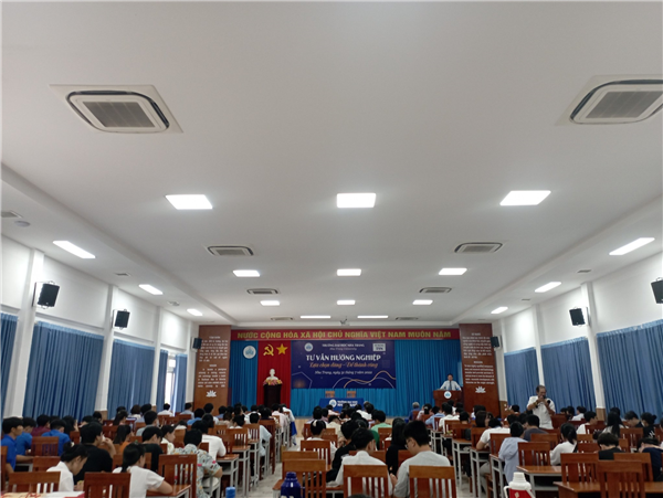Ký kết hợp tác với Sở Giáo dục và Đào tạo tỉnh Phú Yên