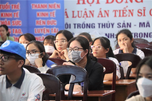 Tổ chức buổi giao lưu giữa học sinh chương trình tiếng Anh Access Nha Trang và Đắk Lắk