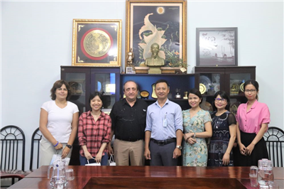 Làm việc với đại diện tổ chức World Learning (Hoa Kỳ)