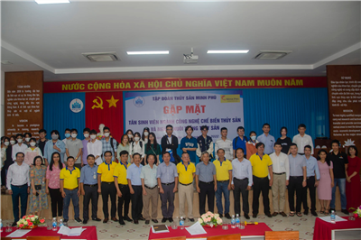 Tổng Giám đốc Tập đoàn Thủy sản Minh Phú gặp gỡ tân sinh viên ngành Thủy sản Trường ĐH Nha Trang