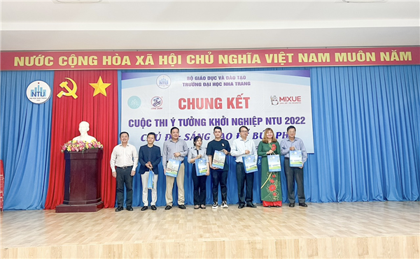 Chung kết cuộc thi Ý tưởng khởi nghiệp NTU năm 2022
