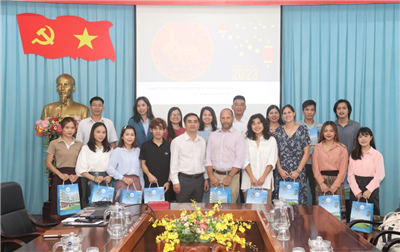 Gặp mặt sinh viên quốc tế và người nước ngoài đang học tập, làm việc tại trường nhân dịp Tết Nguyên đán 2023