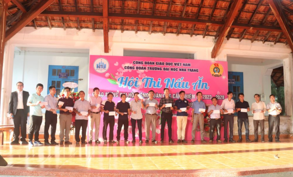 Tổ chức Hội thi nấu ăn nhân ngày Quốc tế Phụ nữ 8/3