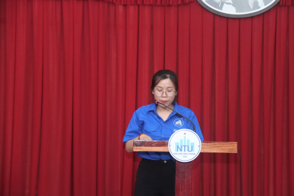 06 sinh viên Trường ĐH Nha Trang nhận học bổng từ Công ty CP Gallant Ocean Việt Nam