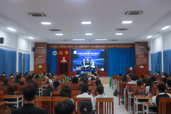Talkshow “Khởi nghiệp và Gen Z” dành cho sinh viên Trường ĐH Nha Trang