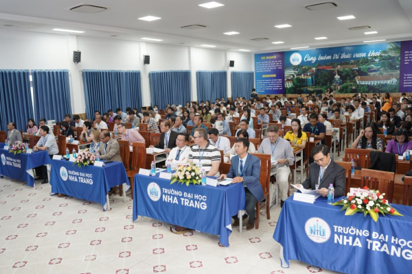 Nhiều tài liệu quý trong nghiên cứu về khoa học biển được chia sẻ tại hội thảo quốc tế “Đổi mới và phát triển biển bền vững 2023”