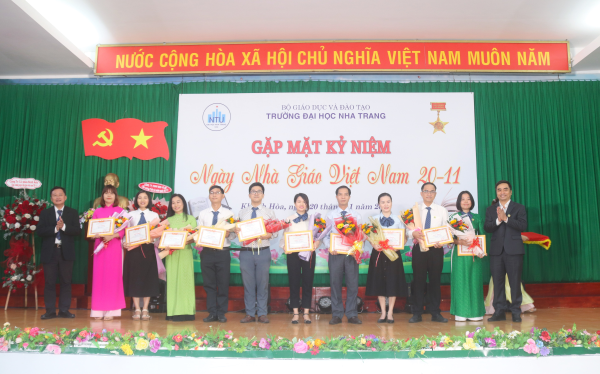 Mít tinh nhân kỷ niệm 41 năm Ngày Nhà giáo Việt Nam (20/11/1982 – 20/11/2023)
