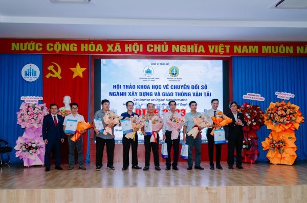 Hội thảo khoa học về Chuyển đổi Số trong Ngành Xây dựng và Giao thông Vận tải