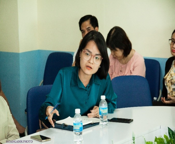 Tọa đàm về hướng nghiên cứu mới về khả năng chấp nhận rủi ro của cha mẹ và ảnh hưởng giới tính của con cái trong quản lý đầu tư
