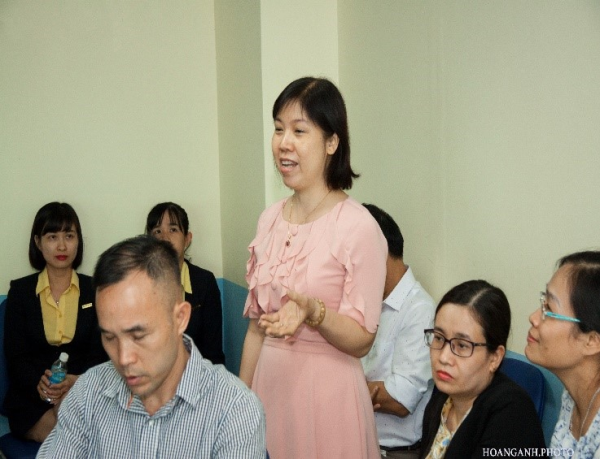 Tọa đàm về hướng nghiên cứu mới về khả năng chấp nhận rủi ro của cha mẹ và ảnh hưởng giới tính của con cái trong quản lý đầu tư