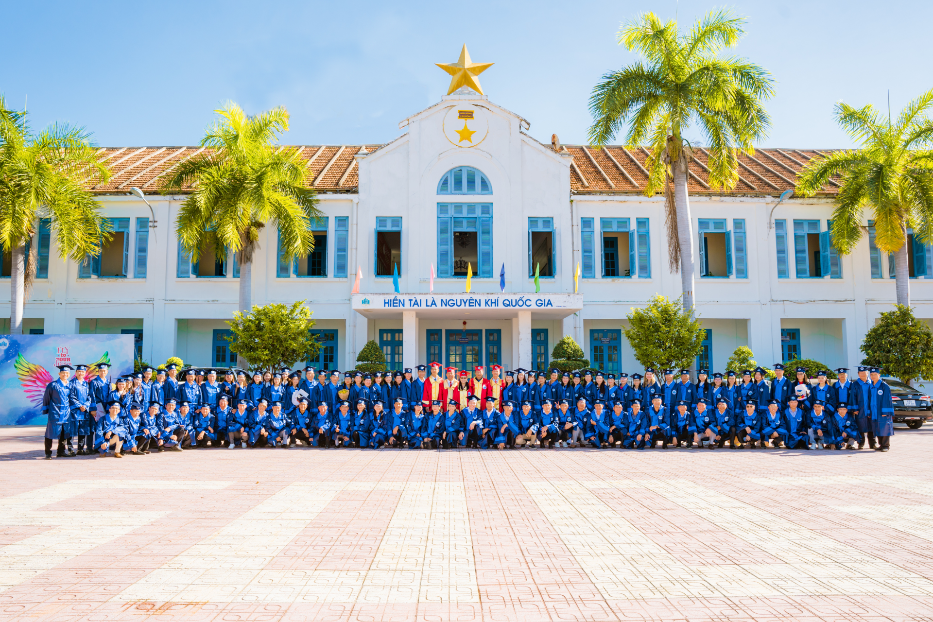 Nhiều tác phẩm ấn tượng tham gia cuộc thi Thiết kế Biểu trưng chào mừng kỷ niệm 65 năm Ngày Truyền thống Trường Đại học Nha Trang