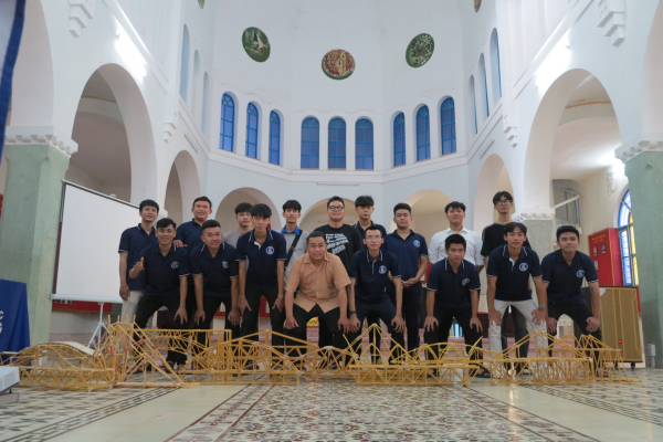 Trường ĐH Nha Trang tổ chức Ngày hội STEM 2024
