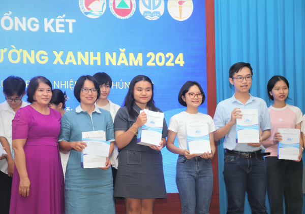 Chương trình Gala Tổng kết cuộc thi Môi trường xanh năm 2024 tại Trường Đại học Nha Trang