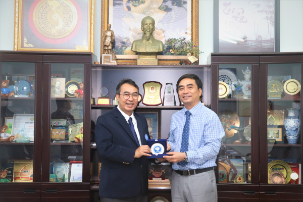 Trường Đại học IPB Indonesia đến thăm và trao đổi  hợp tác với Trường Đại học Nha Trang