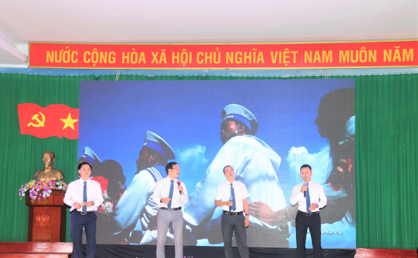 Hội diễn văn nghệ văn nghệ - thời trang Chào mừng 65 năm ngày Truyền thống Trường Đại học Nha Trang
