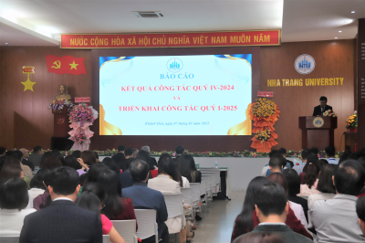 Trường Đại học Nha Trang tổ chức lễ Chào cờ tháng 01-2025