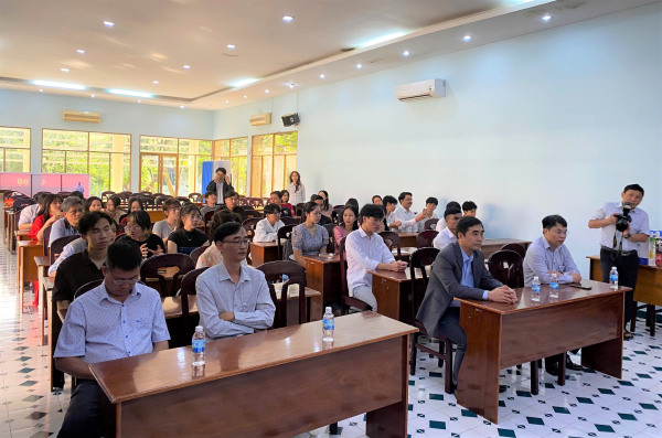 Trường Đại học Nha Trang tổ chức buổi giao lưu dịp Tết truyền thống cho sinh viên quốc tế và người nước ngoài