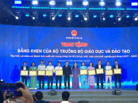 Trường Đại học Nha Trang nhận Bằng khen của Bộ Giáo dục và Đào tạo về thành tích hỗ trợ sinh viên khởi nghiệp