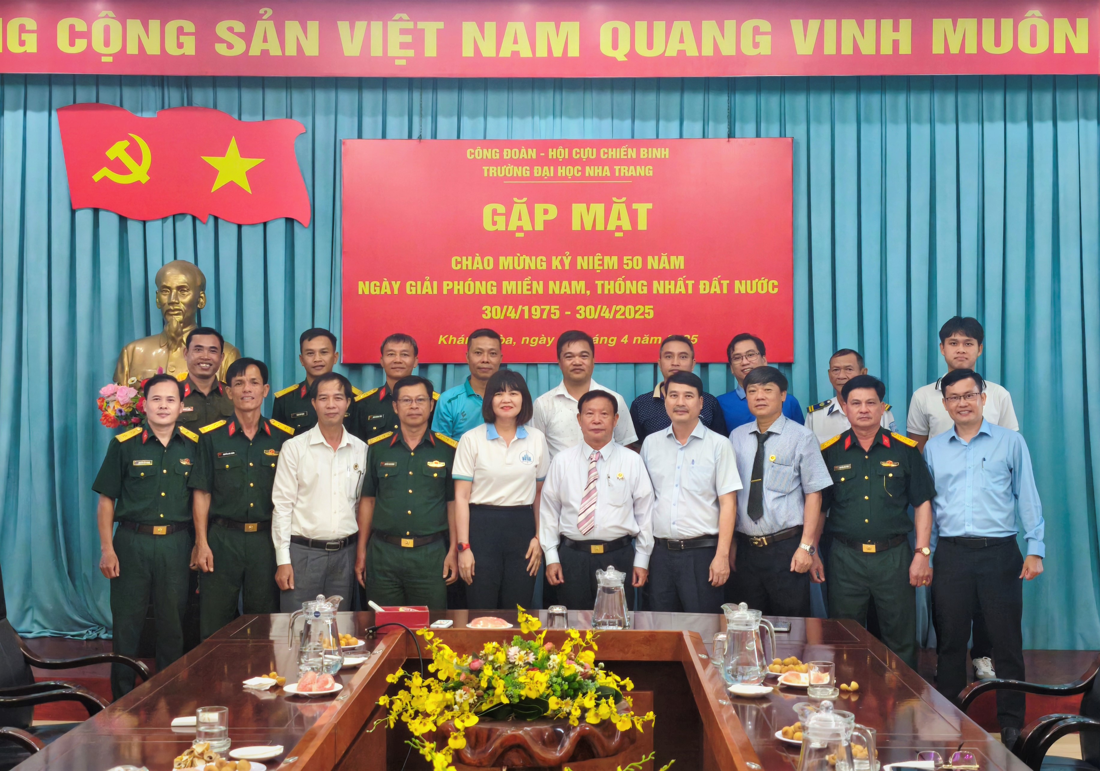 Trường Đại học Nha Trang tổ chức tọa đàm  và giao lưu thể thao chào mừng các ngày lễ lớn
