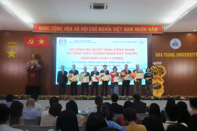 Lễ công bố quyết định công nhận  kiểm định chất lượng 07 chương trình đào tạo