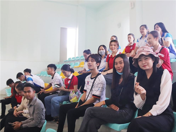 Lưu học sinh Lào tham gia hoạt động giao lưu nhân dịp Tết cổ truyền Lào, Campuchia 2021