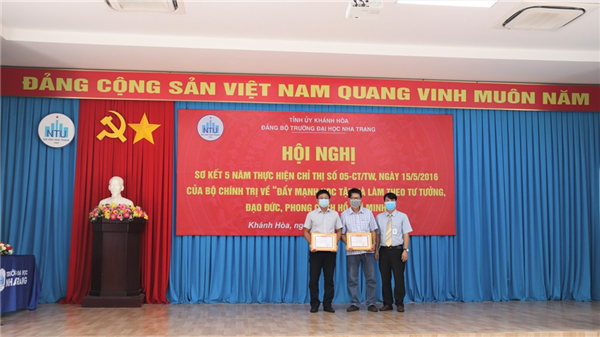 Hội nghị sơ kết 05 năm thực hiện chỉ thị của Bộ Chính trị về “Đẩy mạnh học tập và làm theo tư tưởng, đạo đức, phong cách Hồ Chí Minh”