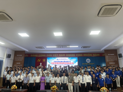 Trường Kỹ thuật và Công nghệ tổ chức Chương trình Chào đón sinh viên quốc tế và Ngày hội sinh viên nghiên cứu khoa học 2026